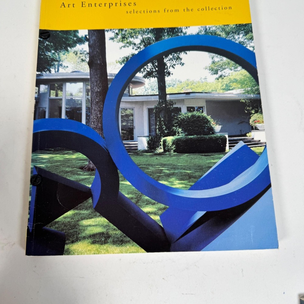 Art‎ Enterprises Selections from the Collection Chicago Corporate Art Catalog